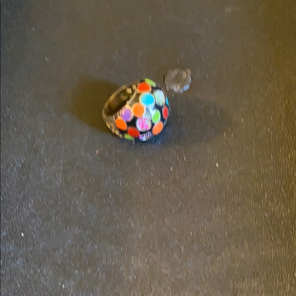 Ring - Picture 2 of 2